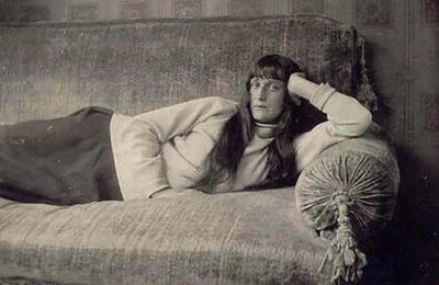 Anna Akhmatova / Анна Ахматова (1889 – 1966) :« Je n’ai pas eu de lettre aujourd’hui... » / « Сегодня мне письма не принесли... »