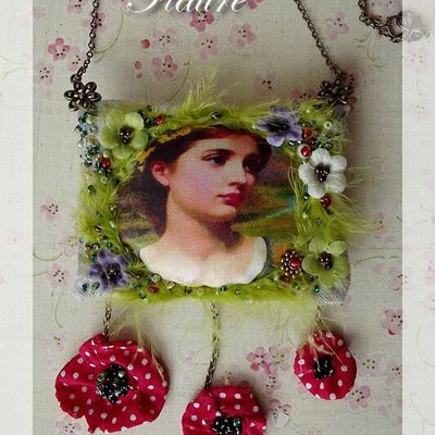 collier en lin brodé "la Fée nature"