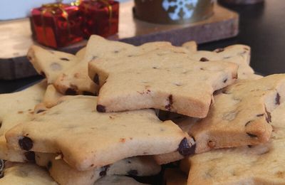 Les petits sablés de Noël (à la vanille et au chocolat)