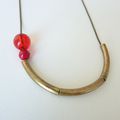 Collier et bo Au fil du temps Existe en rouge,