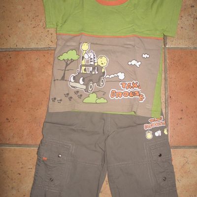 Tee-shirt + pantacourt Thème "Taxi brousse" TBE