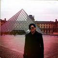 Devant le Louvre <3