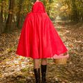 Ma cape "Petit Chaperon Rouge"...