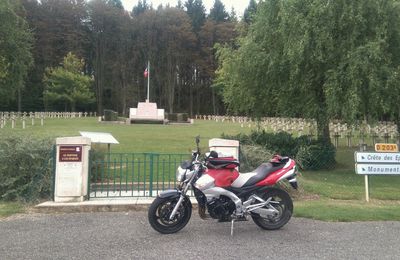 Belle balade de 114km en bécane hier jeudi avec pause photo aux Eparges