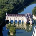 Jean des Cars et La véritable histoire des châteaux de la Loire