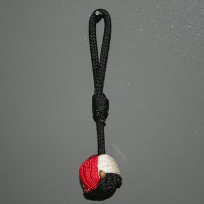 tricolore noir, rouge et blanc