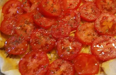 TARTE FINE À LA TOMATE, FEUILLES DE BRICK