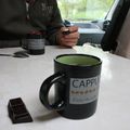 Les aventures de ma tasse à café en camping-car