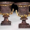 Deux vases monumentaux d'époque néoclassique. Suède, vers 1830. 