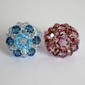 Bagues roses et bleue en perles de cristal