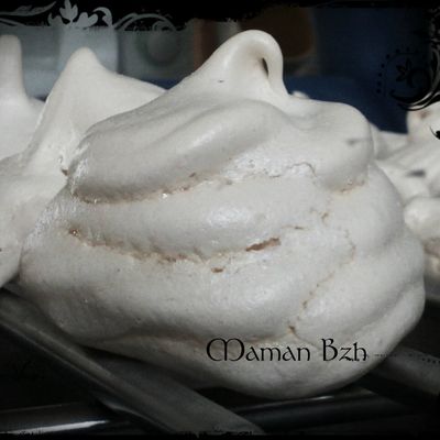 Crême au chocolat et meringues