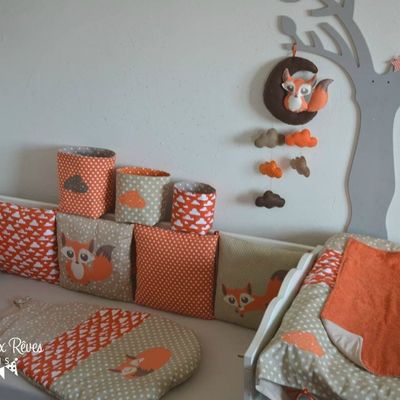 ***Sur mesure*** Décoration et linge de lit chambre bébé renard orange beige chocolat