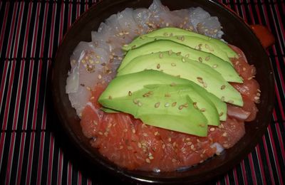 Chirashi au saumon et au filet de maigre