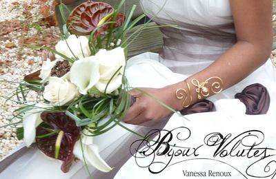 Joli bracelet mariage avec perle de nacre, doré or fin