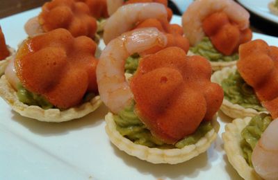 Mise en bouche: Tartelette, guacamole et son sorbet au poivron