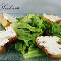 Salade aux toasts de brandade et olives