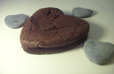 Fondant chocolat noir aux pépites saveur violette