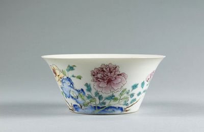 Bowl, porcelain with peony design painted in overglaze enamels in the famille rose palette, China, Qing dynasty, Yongzheng mark 