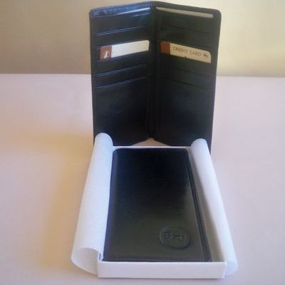 Porte carte maroquinerie cuir de qualité