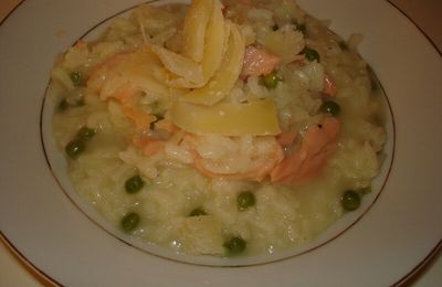 RISOTTO AU SAUMON FUME ET AUX PETITS POIS