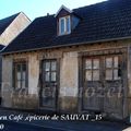 le café,épicerie d'époque de Sauvat...