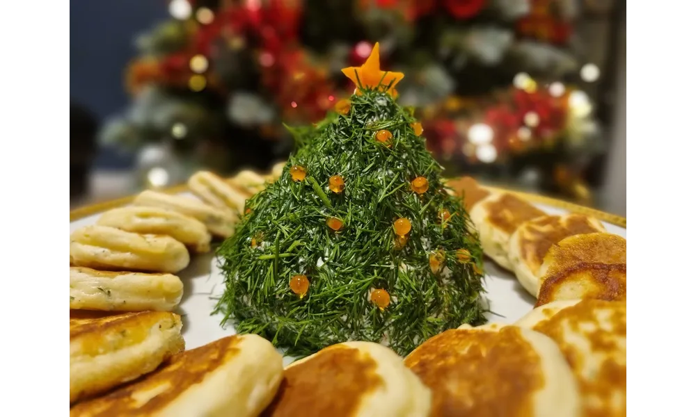 Sapin fromagé au saumon fumé, blinis citron aneth