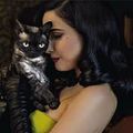 Les dimanches de Dita: la preuve est faite, Dita possède les plus chattes qu'on puisse fantasmer, un peu sauvage mais ardente.
