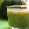 GASPACHO DE COURGETTES ET BRUNOISE DE POIVRONS CROQUANTS