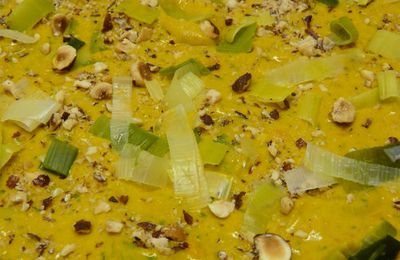 Délicieuse tarte végétalienne au potimarron, pâte à la purée de noisette