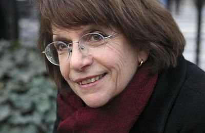 La romancière, ses personnages et la Révolution.