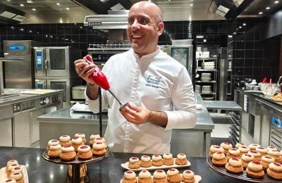 ...Atelier choux avec Bamix et the french pâtissier au grand réfectoire à l'hôtel Dieu à Lyon... (Cathytutu)