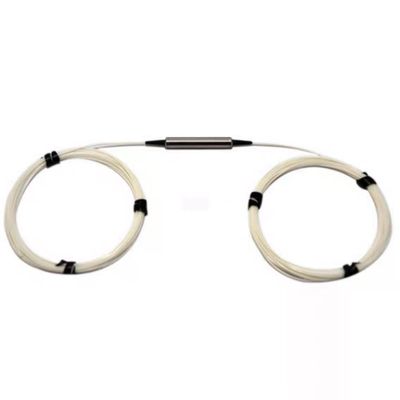 Multiplexeur à division de longueur d'onde dense à maintien de polarisation haute puissance : composant essentiel des systèmes de communication optique de haute précision.