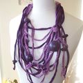 collier tissus violet