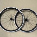 Roues carbone NERZH avec piste de freinage alu