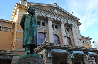 Nas pisadas de H. Ibsen, em Oslo II