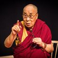 Les instructions de traitement du COVID-19 par le Dalaï Lama sont de fausses nouvelles.