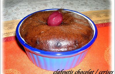 CLAFOUTIS AU CHOCOLAT ET CERISES