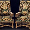 Paire de fauteuils à  haut dossier. France, époque Louis XIV, vers 1680