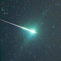 09/11/2015 -Bolide observé dans le Nord-Ouest (flash puis traînée verte)