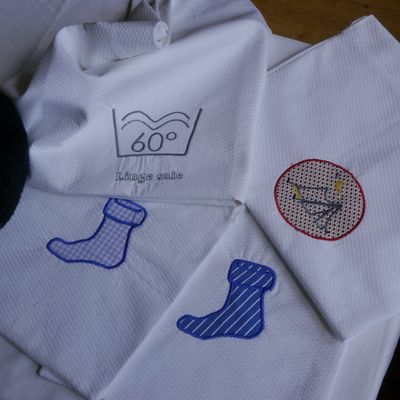 Un jour la troupe campa 