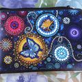 pochette en broderie diamants