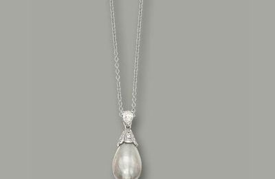 Natural pearl and diamond pendant necklace