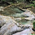 Album "Eaux Cristallines", à ne pas voir le fond ou les bords ! "Eaux en Cascades, çà glisse, çà chute !