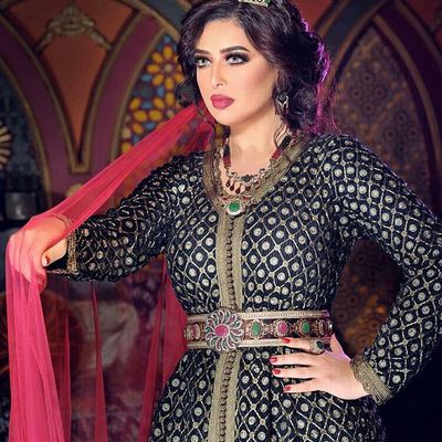 Magasin vente caftan mariée et Takchita marocaine