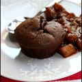 Petits gâteaux au chocolat, compotée de rhubarbe à la vanille et au vinaigre balsamique