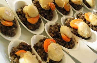 Salade de lentilles et Saint-Jacques en cuillères apéritive