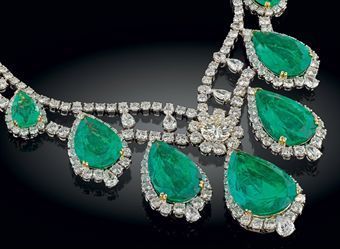 Magnificent emerald and diamond jewelry by Jahan @ Christie's Dubai