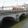 Pont du tramway sur la Sarthe au Mans, en 2010