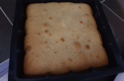 BROWNIES CHOCOLAT BLANC BEURRE DE CACAHUETE