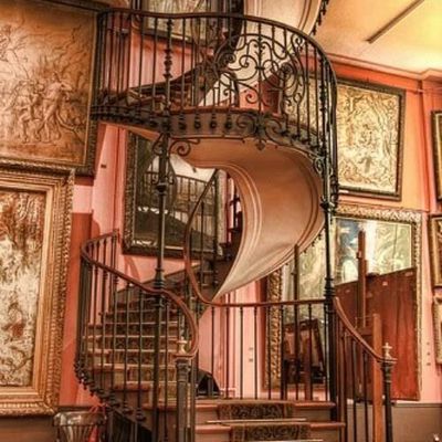 "Superbe escalier !" (Musée Gustave Moreau-Paris)